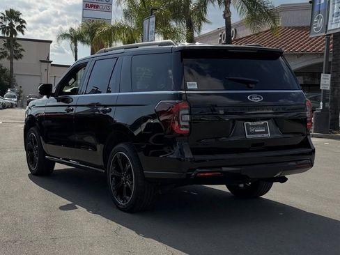 Certified 2023 Ford Expedition Limited AWD/4WD image 5