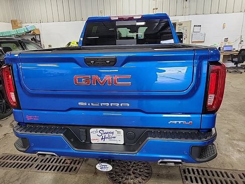 Used 2023 GMC Sierra 1500 AT4 w/ AT4 Premium Package image 10