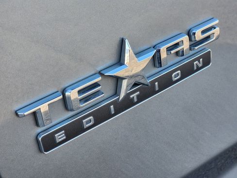 Used 2023 Chevrolet Tahoe Premier w/ Premium Package image 12