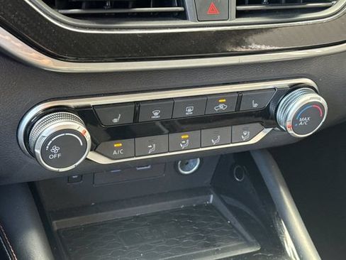 Used 2023 Nissan Altima 2.5 SR w/ SR Premium Package FWD image 20