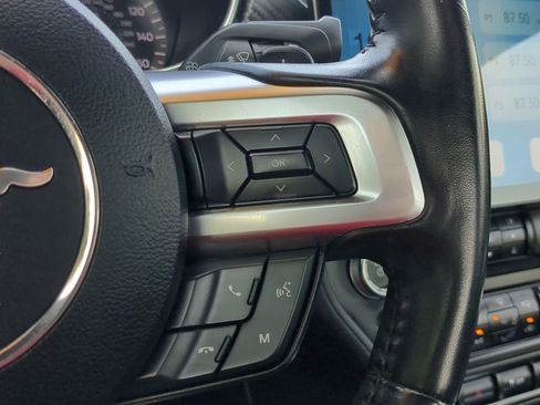 Used 2018 Ford Mustang Coupe RWD image 29