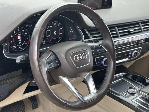 Used 2018 Audi Q7 3.0T Premium Plus w/ Premium Plus Package AWD/4WD image 24