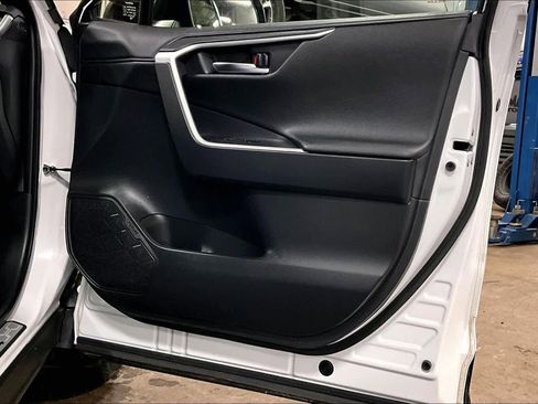 Used 2024 Toyota RAV4 XSE w/ Advanced Technology Package image 22