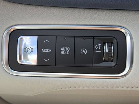 New 2026 Buick Enclave Avenir w/ Super Cruise Package FWD image 14