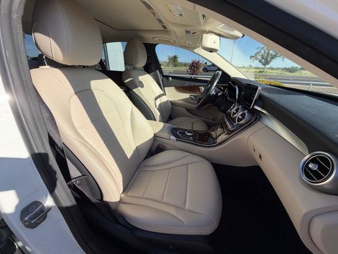 Used 2018 Mercedes-Benz C 300 Sedan image 26