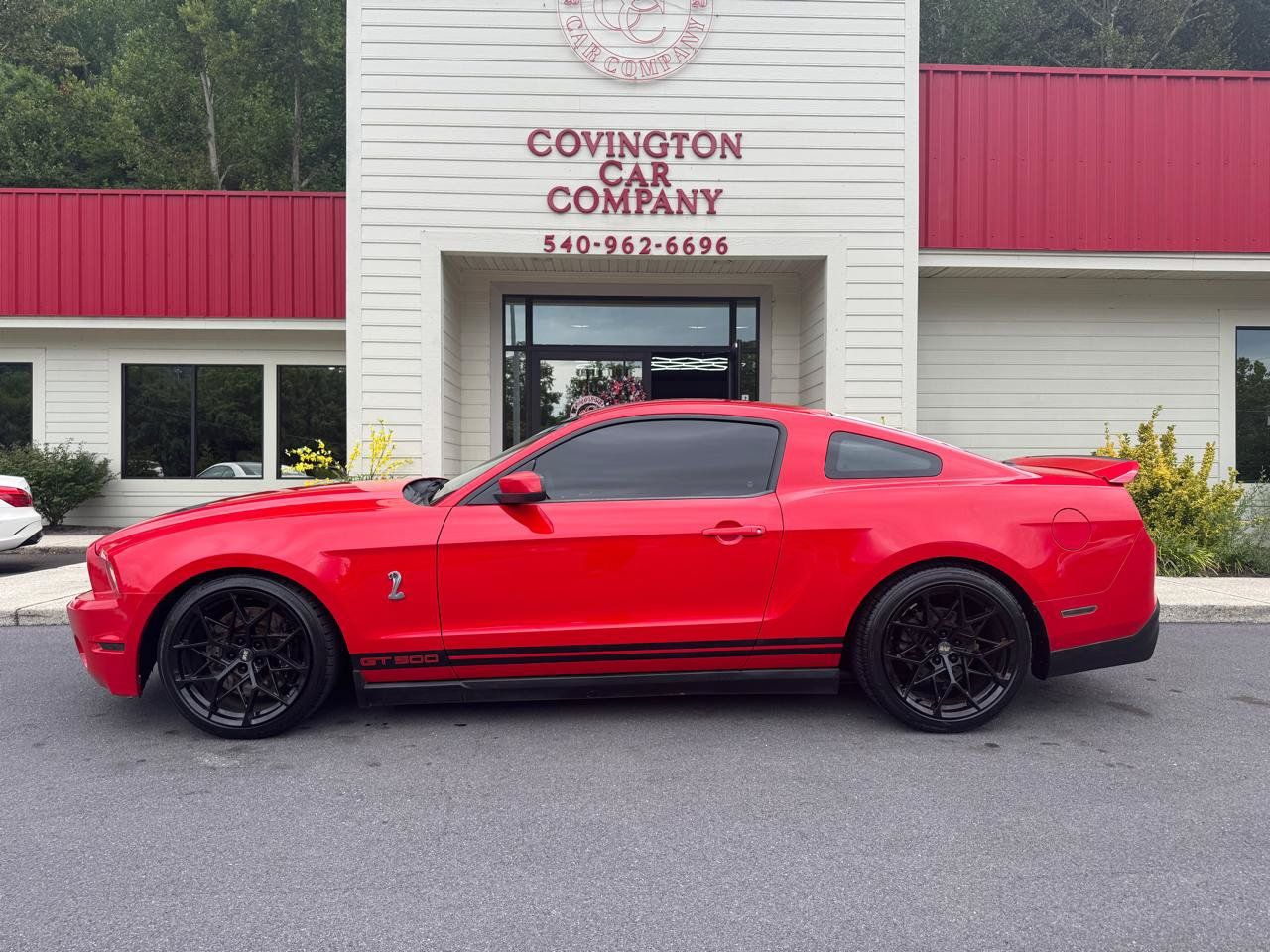 Used 2012 Ford Mustang Shelby GT500 w/ SVT Performance Pkg RWD image 4