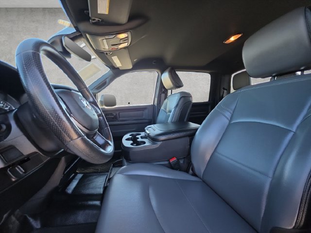 Used 2022 RAM 2500 Tradesman w/ Chrome Appearance Group AWD/4WD image 19