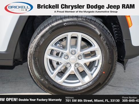 New 2025 Jeep Grand Cherokee Laredo X image 40