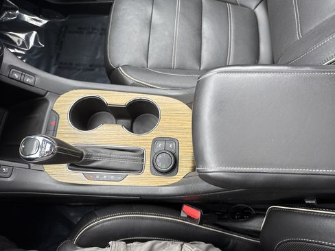 Used 2019 GMC Acadia Denali w/ Technology Package image 25