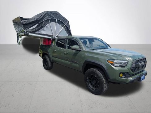 Used 2021 Toyota Tacoma TRD Off-Road AWD/4WD image 14