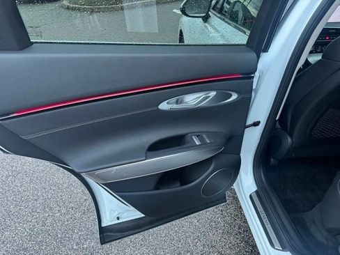 Used 2026 Genesis GV70 2.5T Select image 34