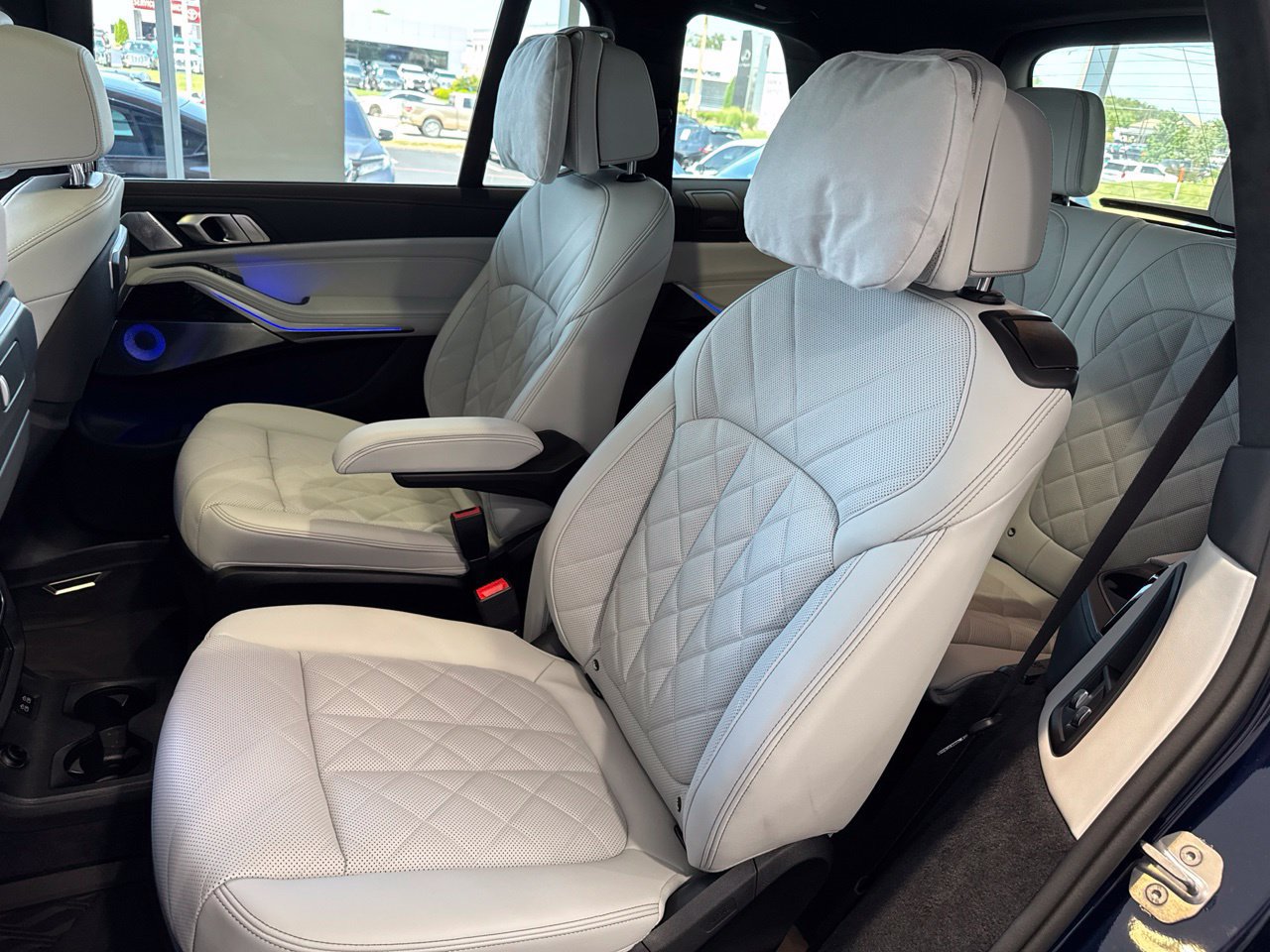 New 2027 BMW X7 xDrive40i w/ Executive Package AWD/4WD image 39