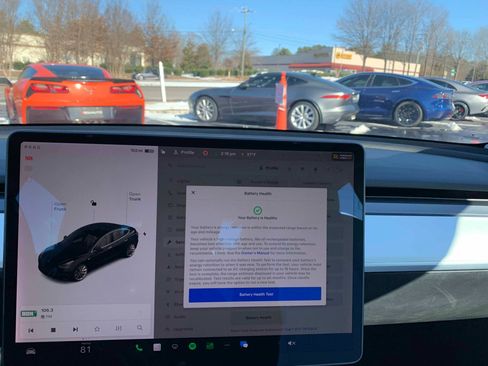 Used 2018 Tesla Model 3 Performance image 22