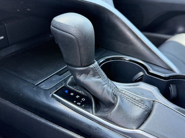 Used 2019 Toyota Camry LE FWD image 18