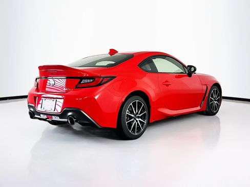 Used 2022 Toyota GR86 Auto (Natl) image 9