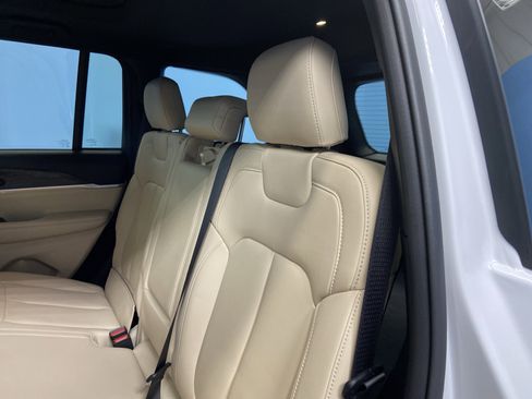 Used 2023 Jeep Grand Cherokee 4WD 4xe image 27