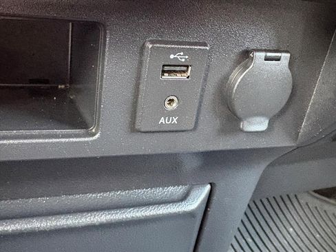 Certified 2018 Nissan Titan S w/ S Utility Package image 22