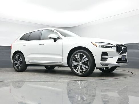 Used 2023 Volvo XC60 B5 Ultimate w/ Climate Package image 43
