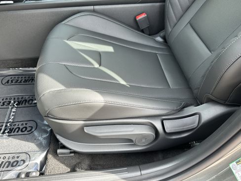 New 2026 Hyundai Elantra SEL Sport FWD image 17