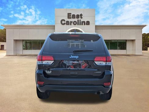 Certified 2022 Jeep Grand Cherokee Laredo E w/ Security & Convenience Group AWD/4WD image 4
