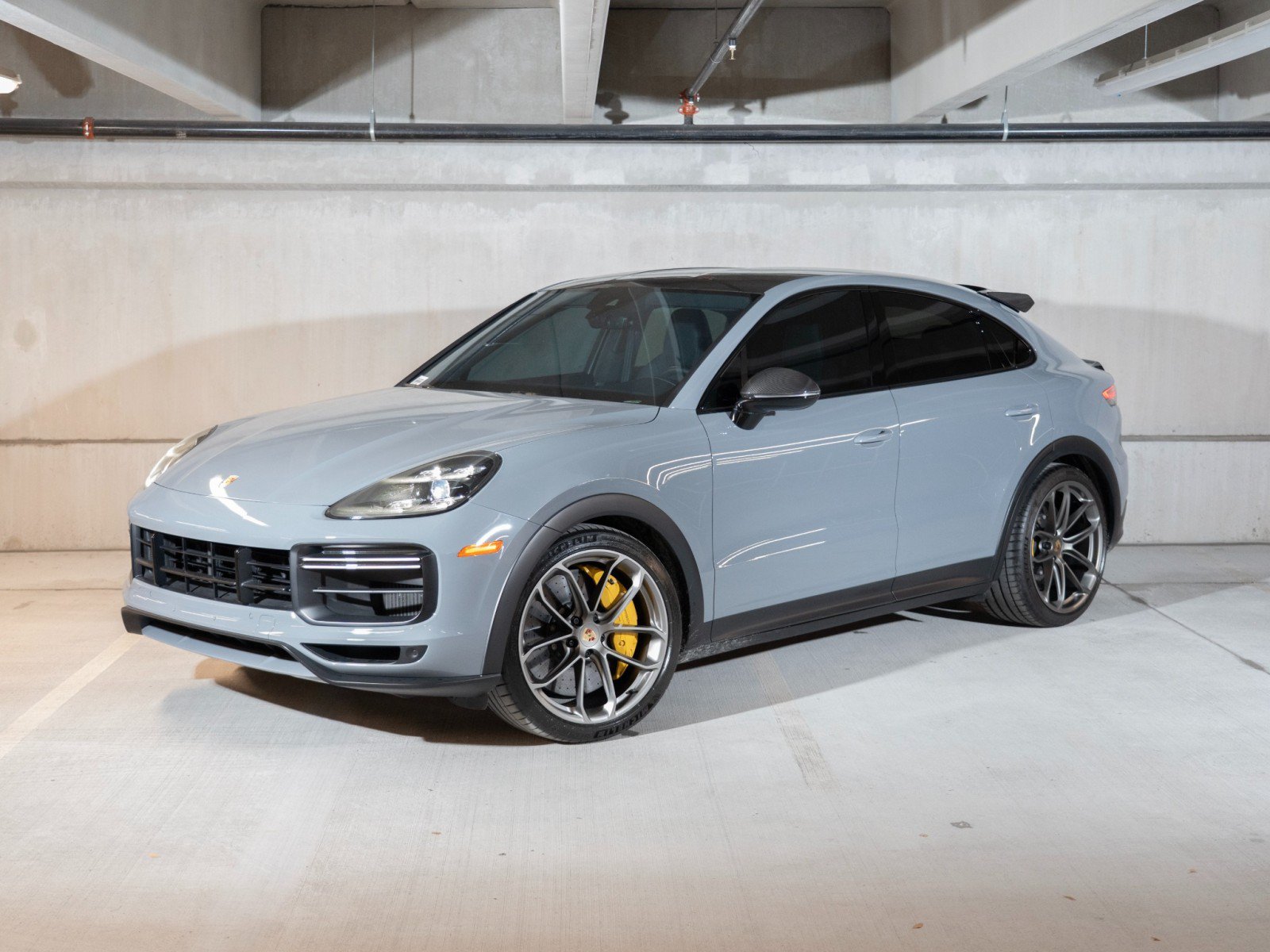 Certified 2022 Porsche Cayenne Turbo GT AWD/4WD image 1