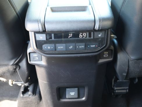 Certified 2024 Toyota Grand Highlander AWD image 20
