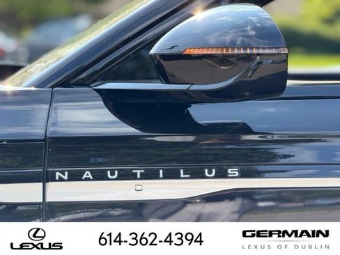 Used 2026 Lincoln Nautilus Reserve AWD/4WD image 14