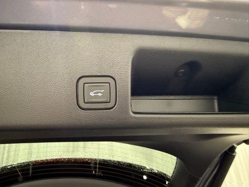 New 2026 Chevrolet Equinox EV LT AWD/4WD image 12