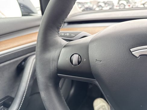 Used 2022 Tesla Model 3 Long Range image 21