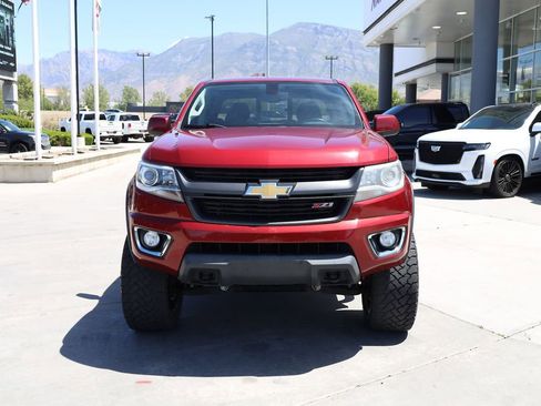 Used 2019 Chevrolet Colorado Z71 AWD/4WD image 9