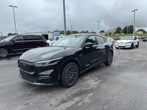 New 2025 Ford Mustang Mach-E Premium image 7