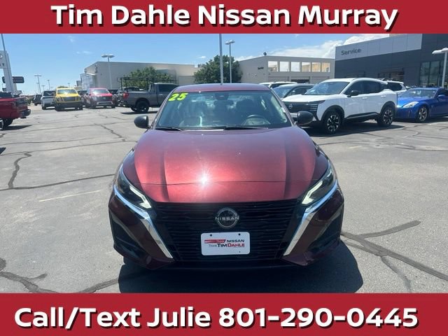 Used 2025 Nissan Altima 2.5 SV AWD/4WD image 4