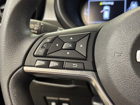 Used 2024 Nissan Kicks SV image 30