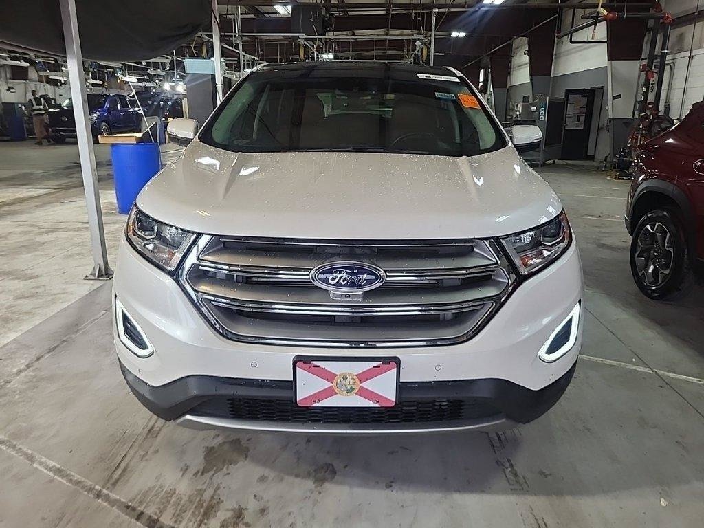 Used 2017 Ford Edge Titanium w/ Equipment Group 302A FWD image 2