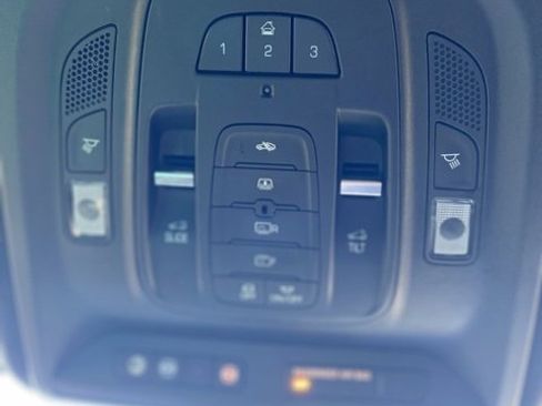 Used 2018 Cadillac CT6 Premium Luxury w/ Super Cruise Package image 17