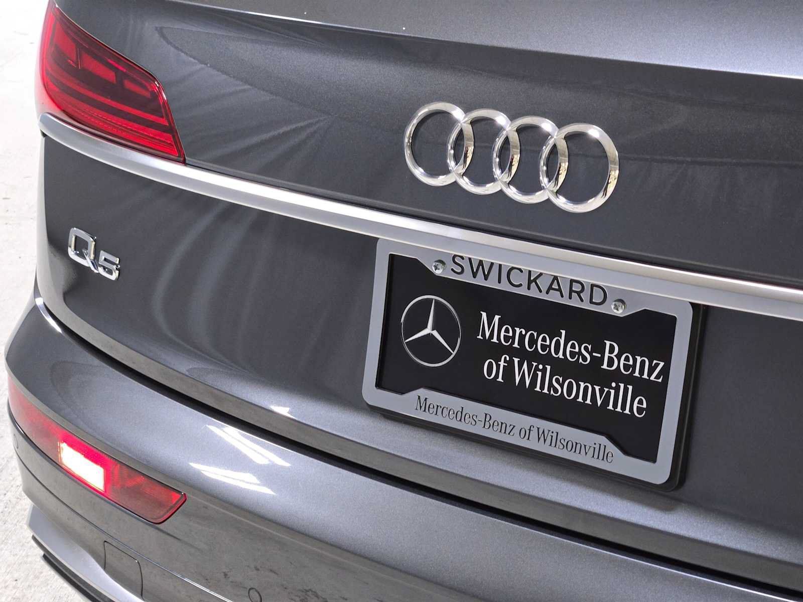 Used 2023 Audi Q5 2.0T Premium Plus w/ Premium Plus Package AWD/4WD image 13
