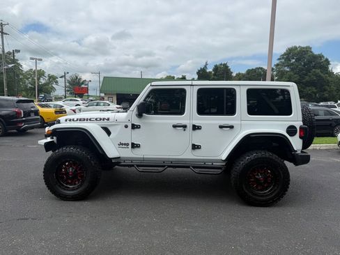 Used 2019 Jeep Wrangler Unlimited Rubicon w/ Cold Weather Group image 4