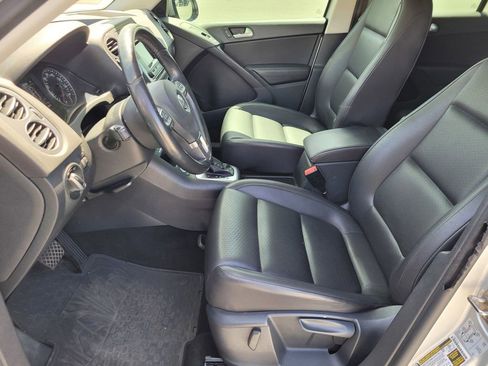 Used 2016 Volkswagen Tiguan S FWD image 15