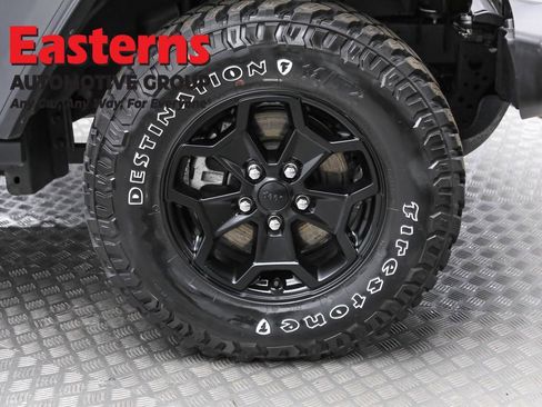 Used 2023 Jeep Wrangler Unlimited w/ Cold Weather Group image 34