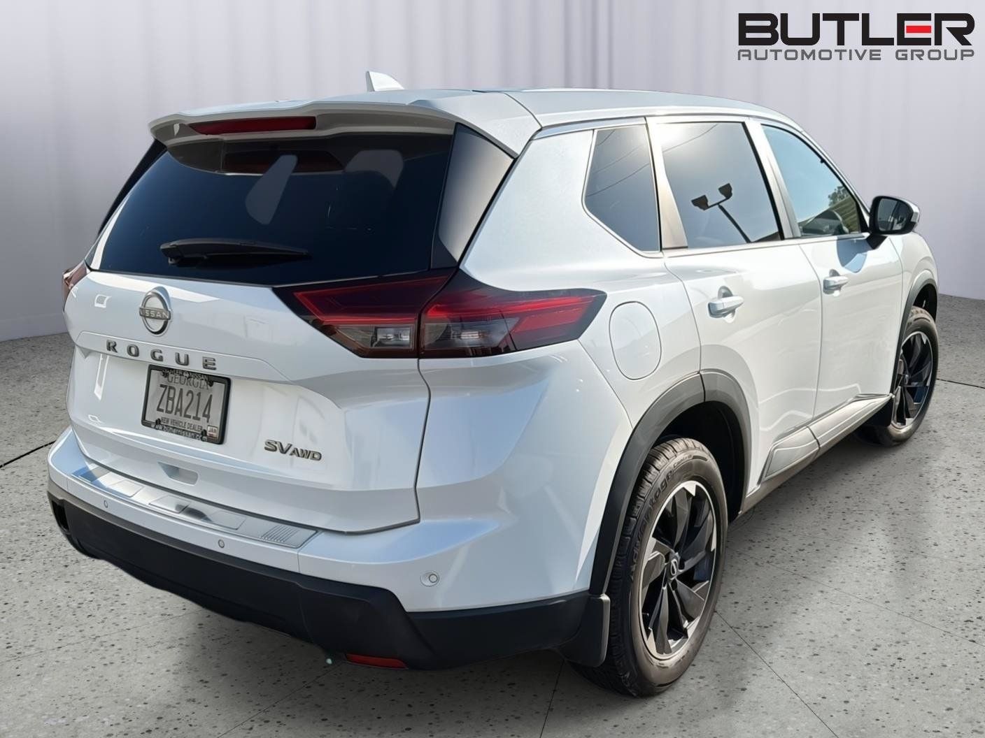 Used 2024 Nissan Rogue SV AWD/4WD image 8