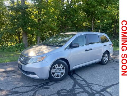 Used 2011 Honda Odyssey LX image 1