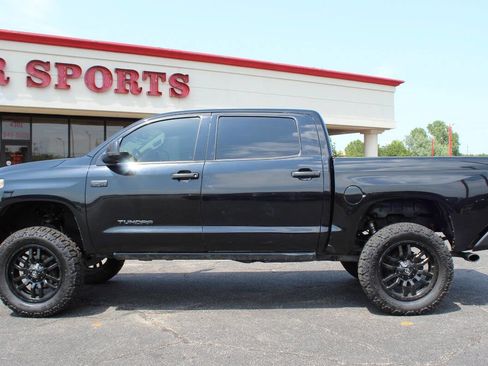 Used 2018 Toyota Tundra SR5 image 6