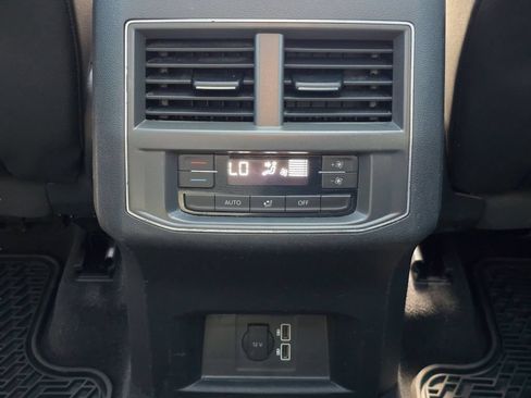 Used 2019 Volkswagen Atlas SE w/ Panoramic Sunroof Package AWD/4WD image 31