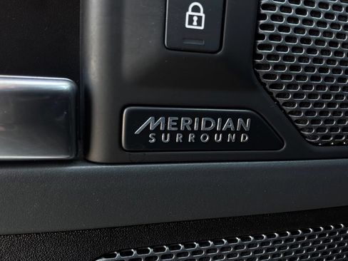 Used 2023 Land Rover Defender 110 X-Dynamic SE AWD/4WD image 27
