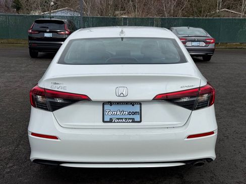 Used 2023 Honda Civic Sport image 7
