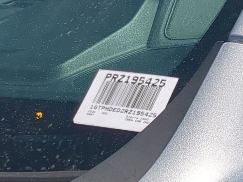 Used 2024 GMC Sierra 1500 SLT image 32