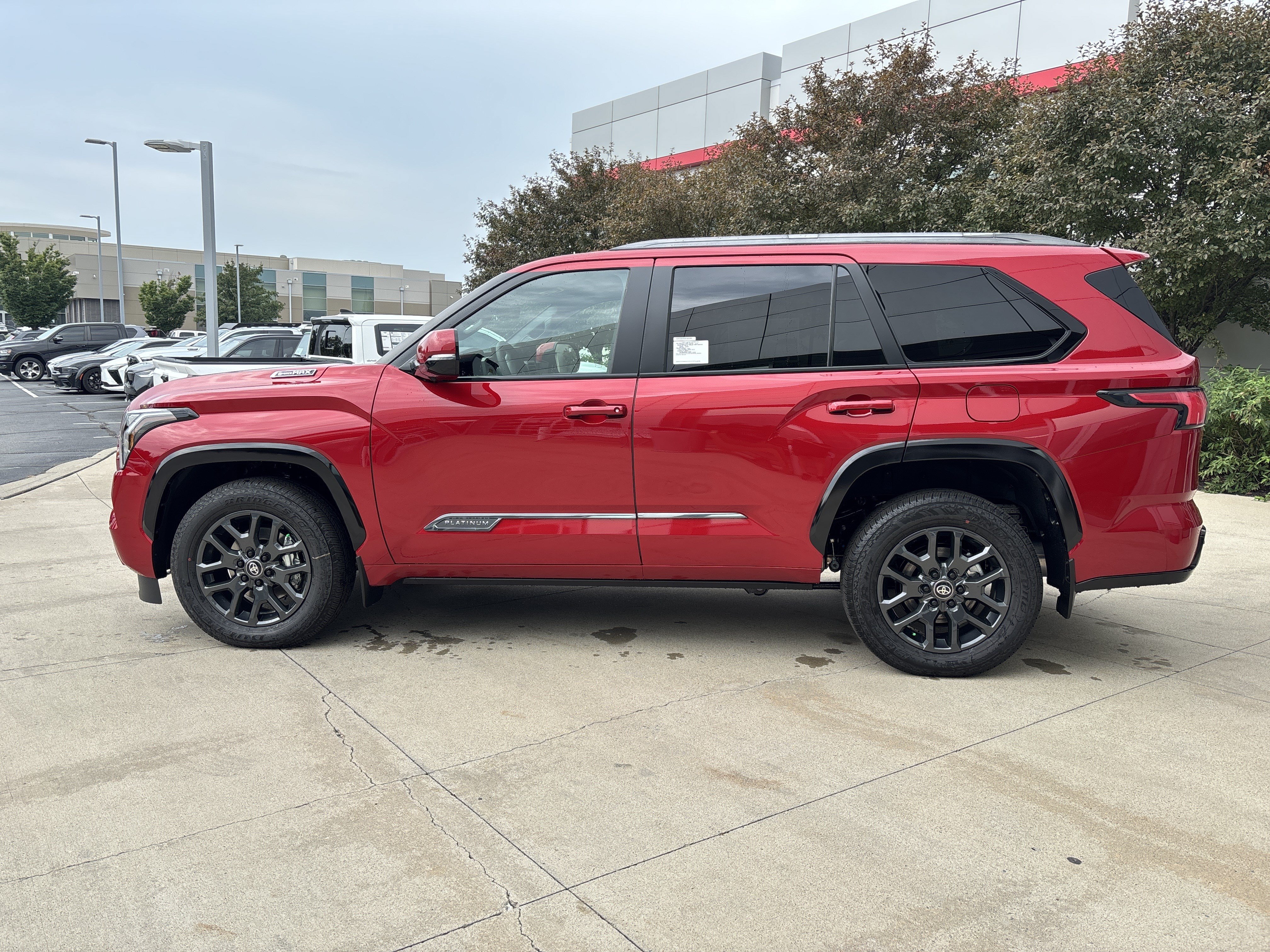 Used 2026 Toyota Sequoia Platinum AWD/4WD image 9