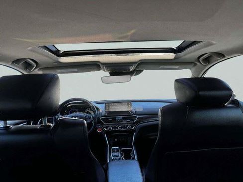 Used 2021 Honda Accord Touring image 42