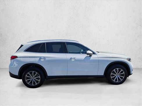 Certified 2026 Mercedes-Benz GLC 300 4MATIC image 4