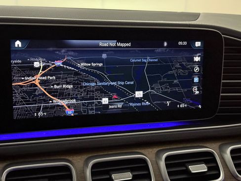 Used 2020 Mercedes-Benz GLS 450 4MATIC image 33